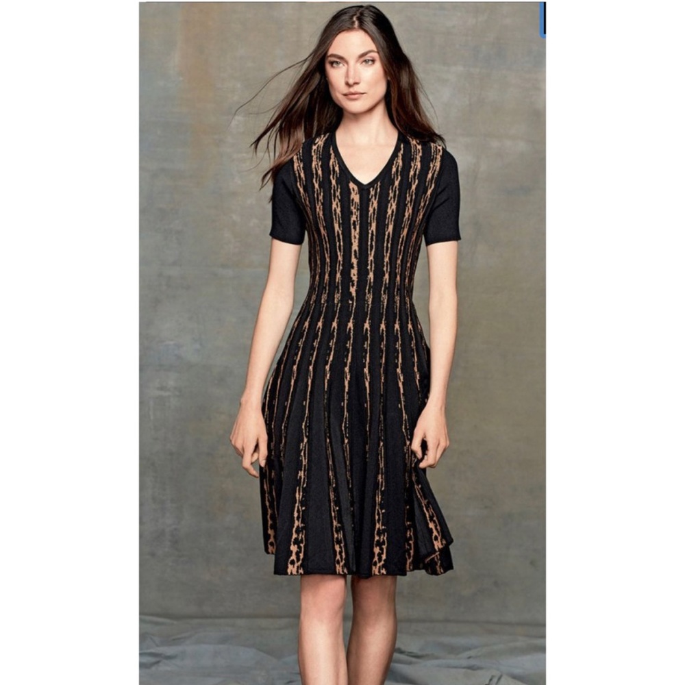 Carmen Marc Valvo Short sleeve Leopard Panel Dress